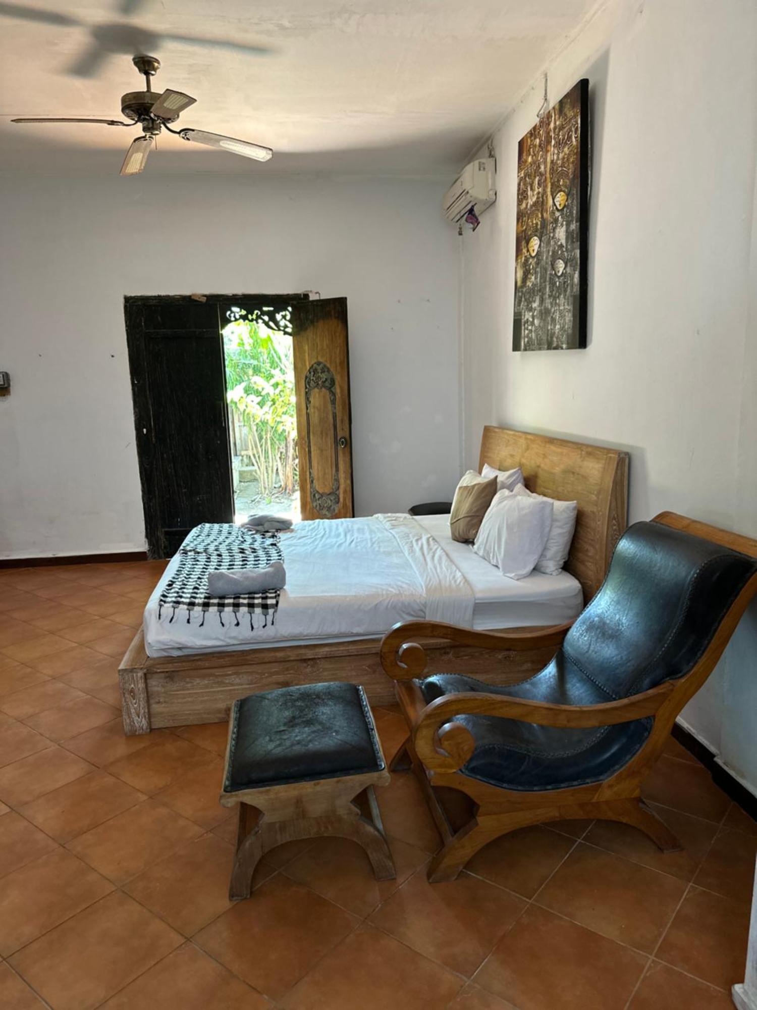 Diuma Residence Yoga Meditation Retreat And Healing Center Sanur Εξωτερικό φωτογραφία